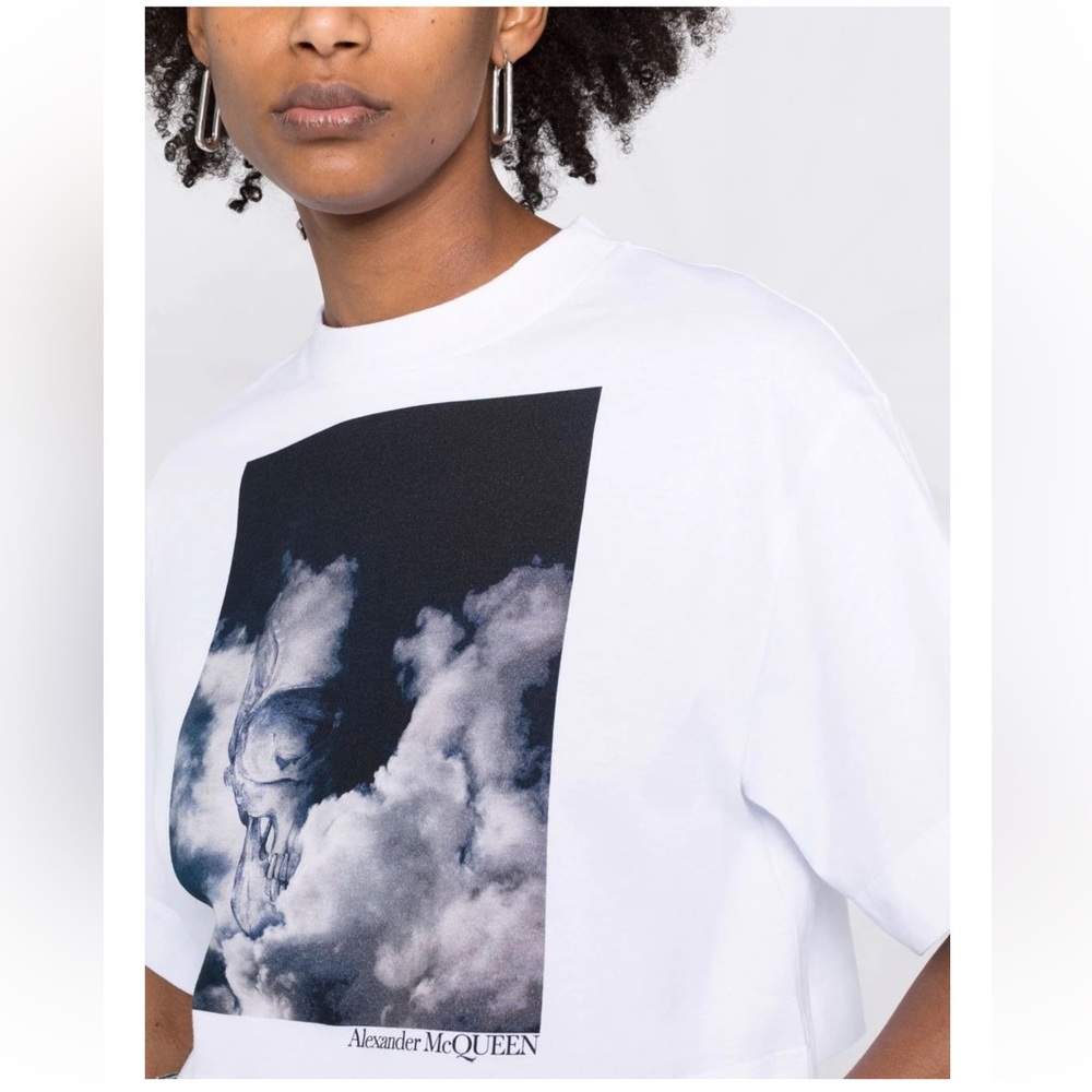 SOLD! NWT Alexander McQueen Graphic Printed Crewneck T-Shirt Size: IT40 165/88A - Picture 2 of 16